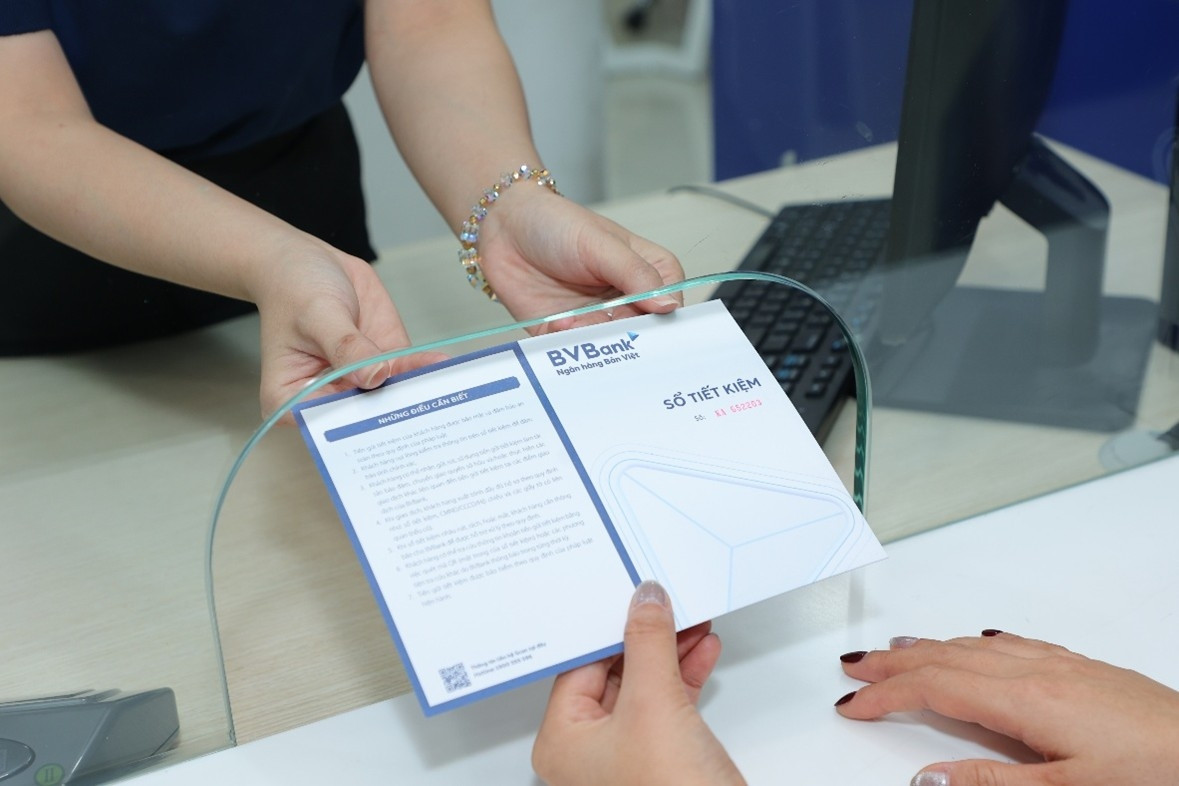 Sổ tiết kiệm có thể sang tên cho người khác không, có bị mất lãi?