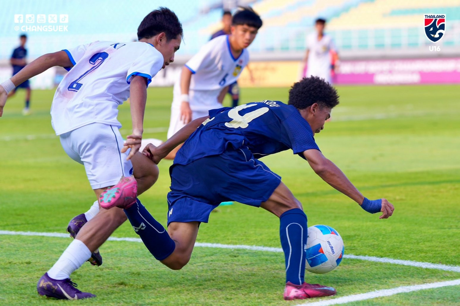 u17 thai lan vs u17 lao 3.jpg