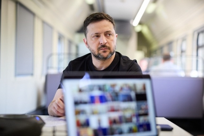 Ukraine áp trừng phạt 121 chỉ huy Nga, Moscow làm rõ lập trường với châu Âu