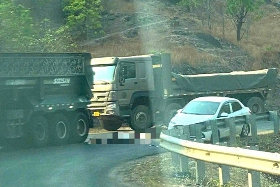 Bản tin cuối ngày 19/4: Va chạm xe đầu kéo trên quốc lộ, người đàn ông tử vong