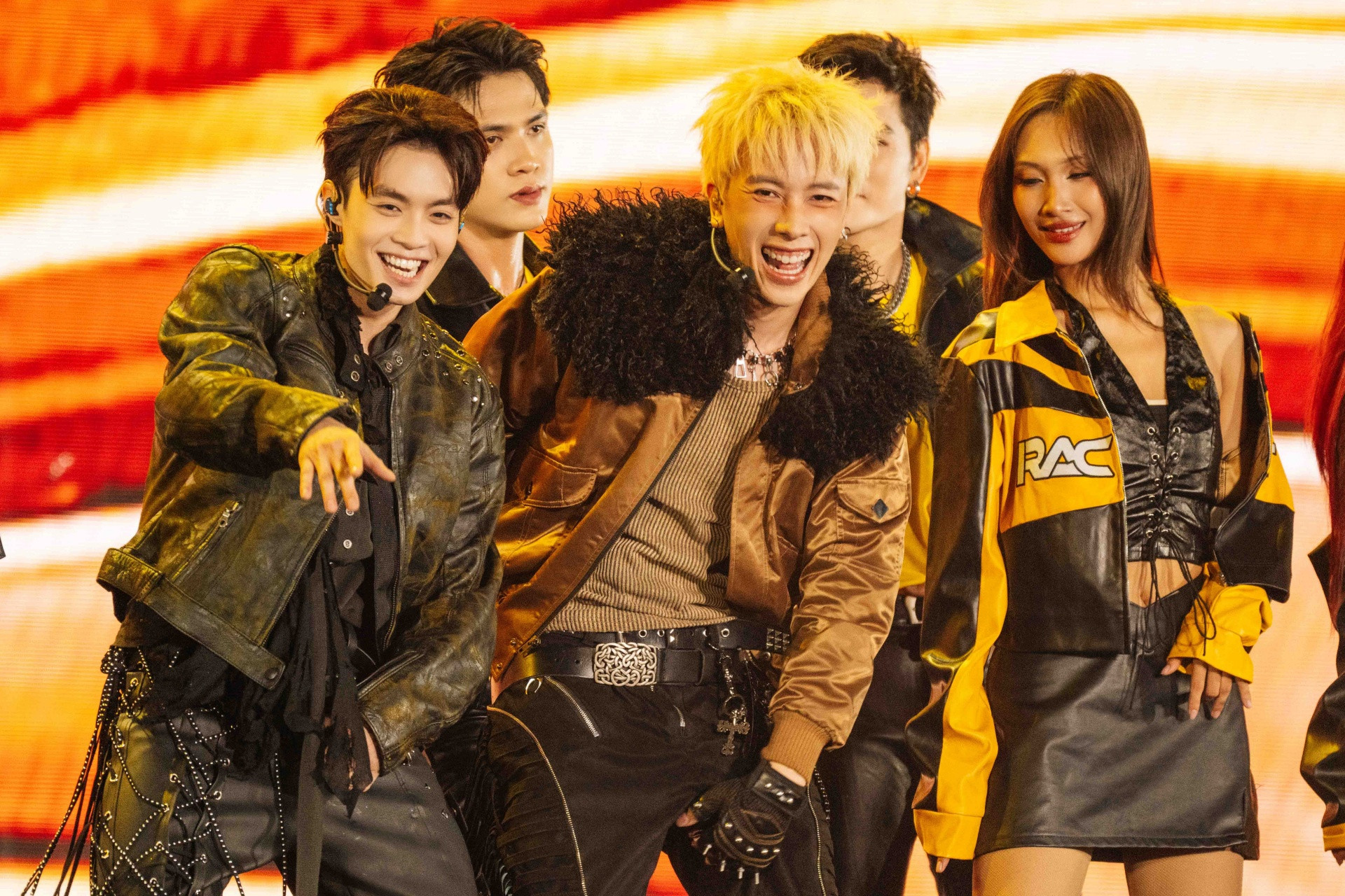 Catch Me If You Can.jpg