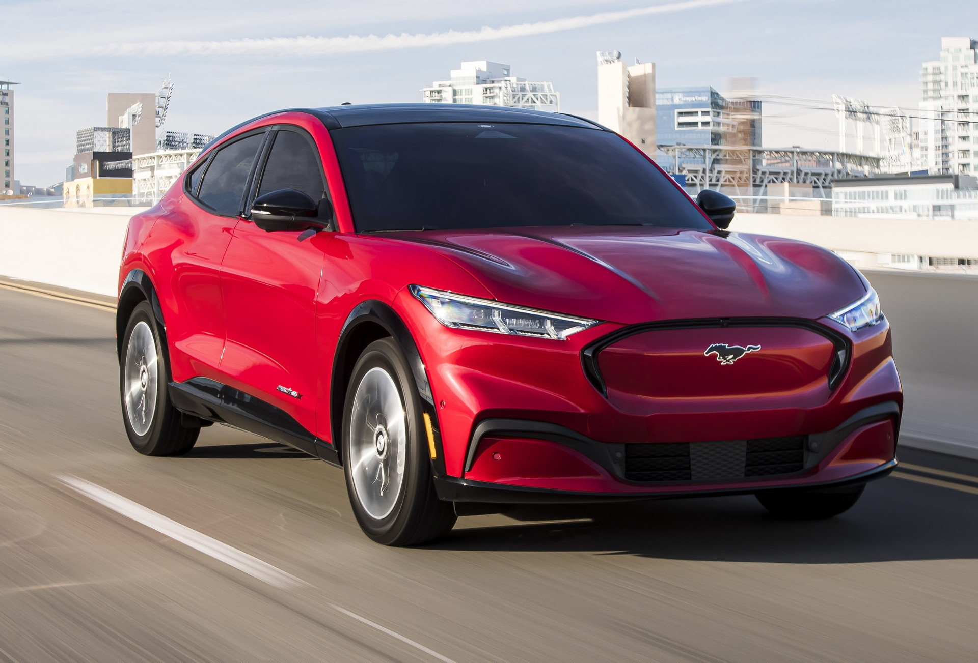 Hết ưu đãi, thị trường xe điện Mỹ hạ nhiệt: Ford tụt sâu, Toyota tăng tốc