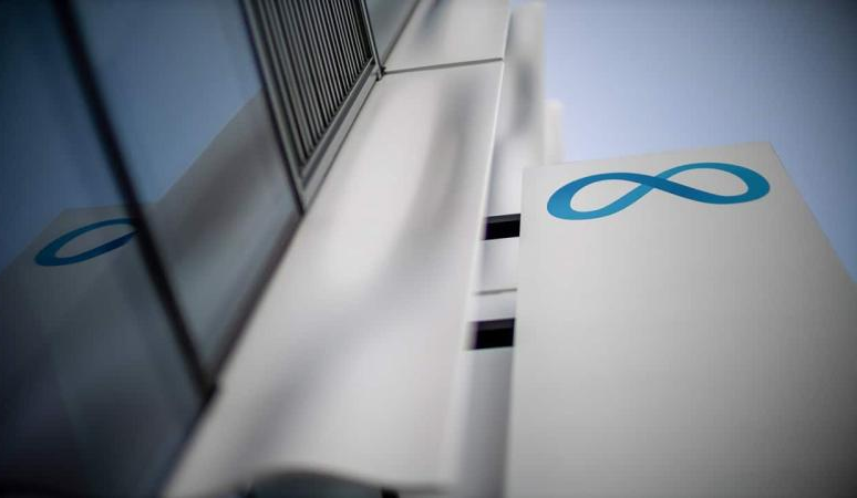 Meta sa thải 2.png