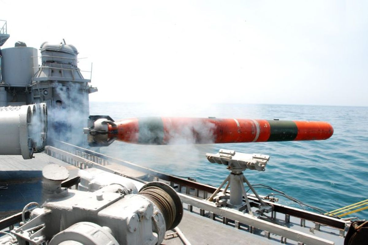 ngư lôi Varunastra 1.jpg