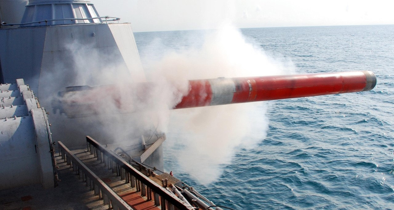 Ngư lôi Varunastra ‘cắm mắt’ vệ tinh đầu tiên trên thế, cơn ác mộng của mọi tàu ngầm