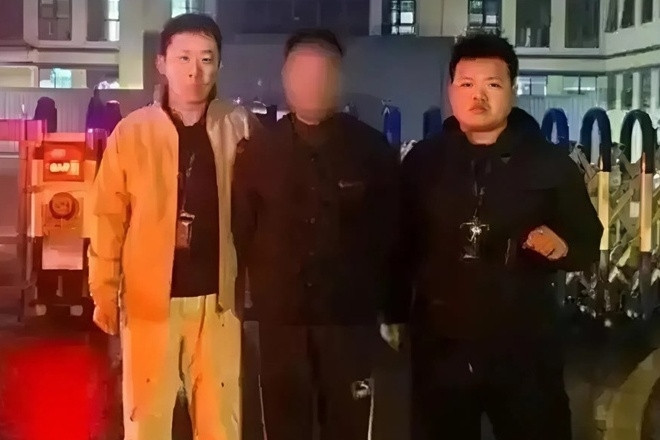 Người cha tìm vợ cho con, không ngờ sập bẫy gã đàn ông 41 tuổi