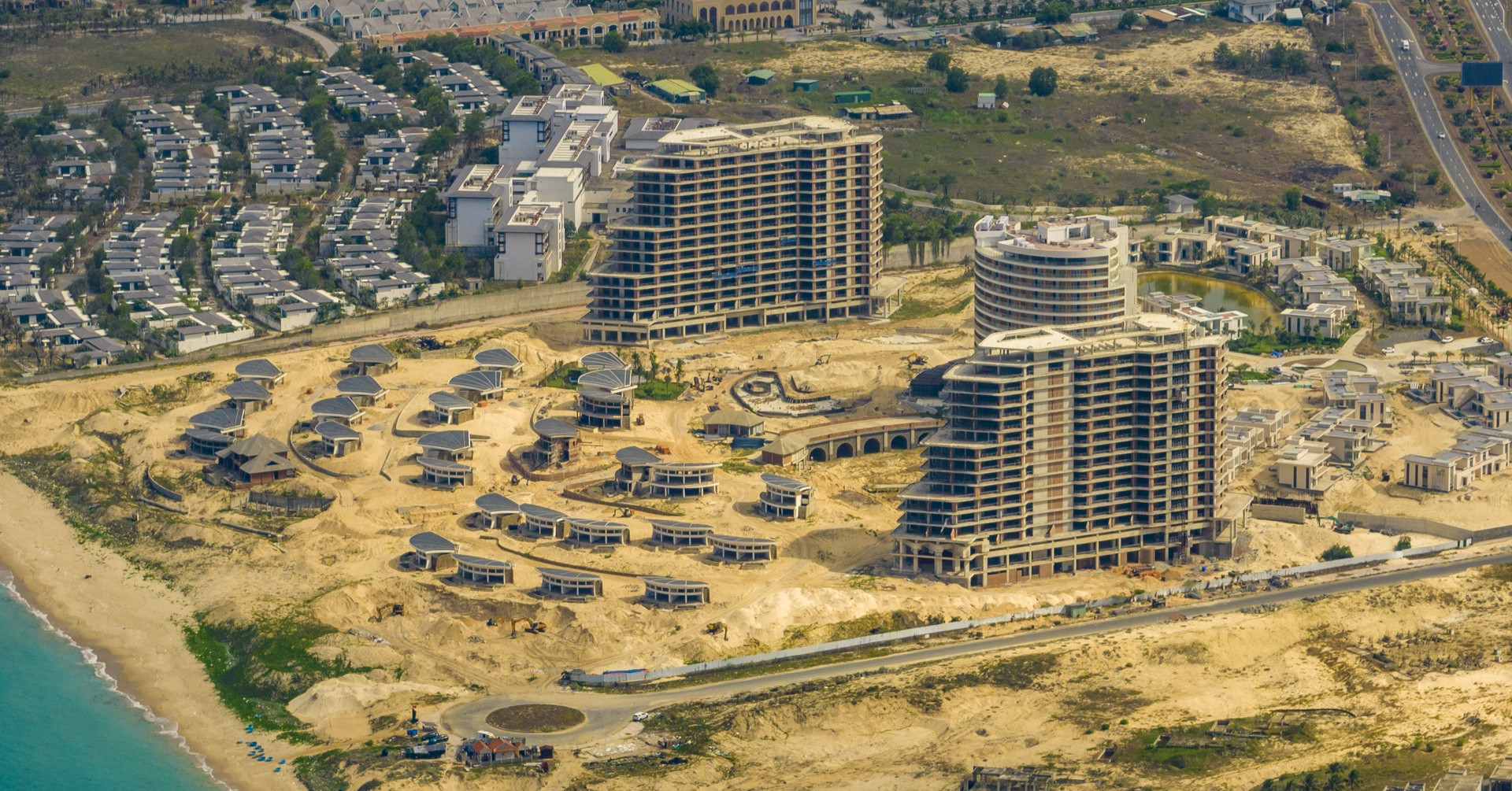 Người mẹ ở Khánh Hoà bán nhà cho con gái nhưng ký hợp đồng "tặng - cho", con xù tiền mẹ mất trắng