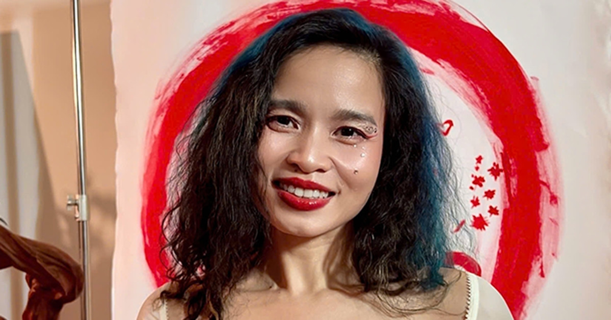 Nỗi đau và sự cô đơn ám ảnh của nữ ca sĩ diễn nhất showbiz Việt