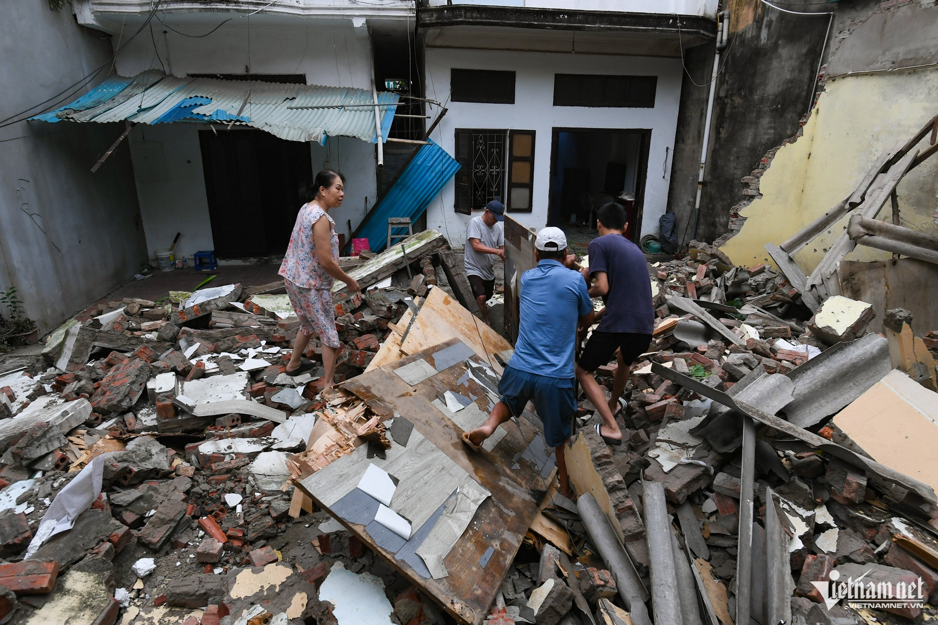 W-cau tu lien giai phong mat bang (7).jpg