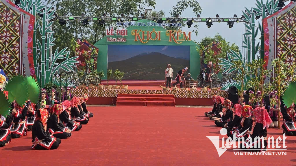 W-Lễ hội Khỏi Kêm không chỉ đáp ứng nhu cầu sinh hoạt văn hóa của người dân, mà còn từng bước hình thành sản phẩm du lịch mới.jpg