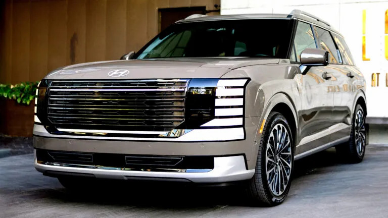 68741 HyundaiPalisadeHEV2437 copy 1 768x432.webp