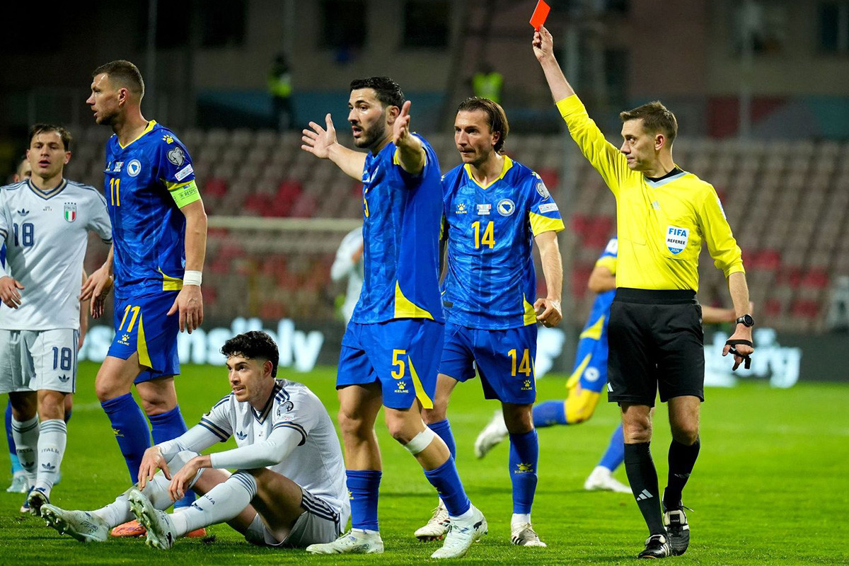 Bastoni Y Bosnia.jpg