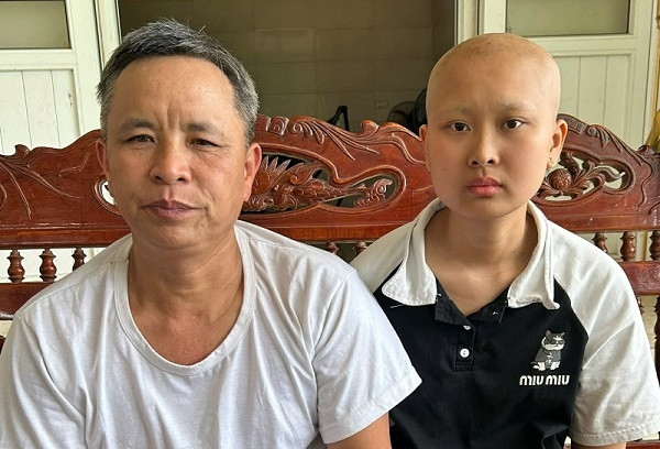 Bố bị ung thư máu, con gái ung thư xương ước được lắp chân giả để tiếp tục sống