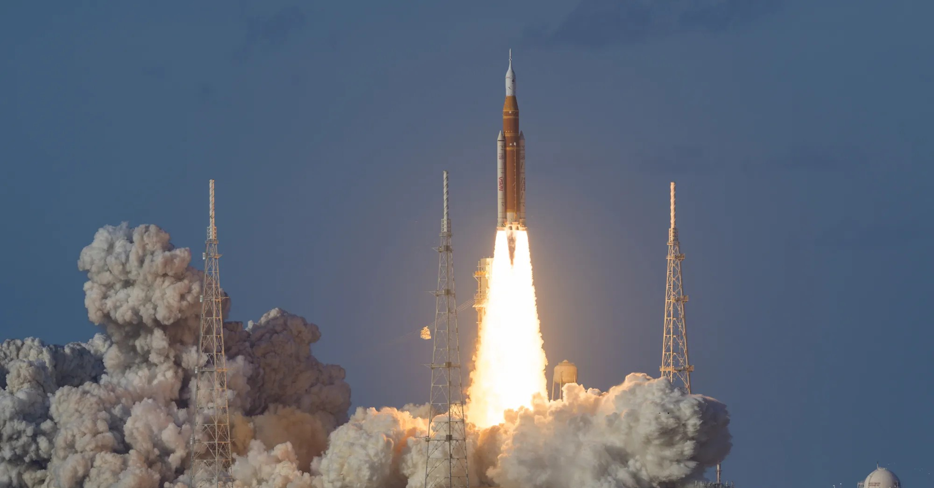 Con người trở lại Mặt Trăng sau 54 năm