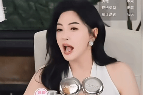 Diễn viên Trương Vũ Kỳ mất kiểm soát, mắng khán giả trên sóng trực tiếp