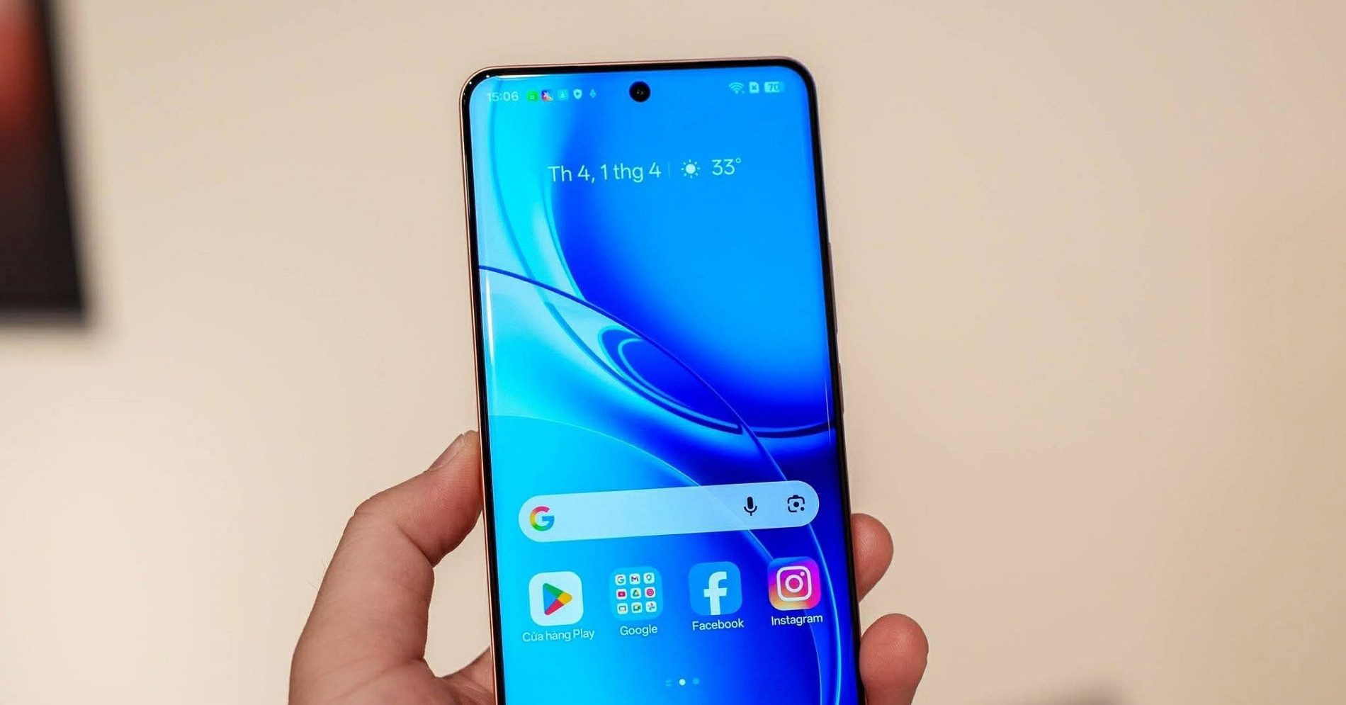 Smartphone đầu tiên tại Việt Nam có pin dung lượng 10.001 mAh