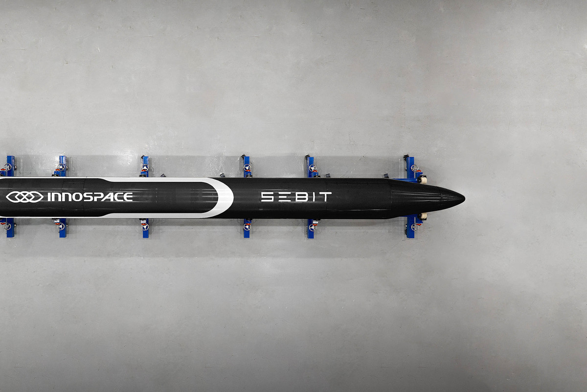 tên lửa Sebit Hàn Quốc 2.jpg