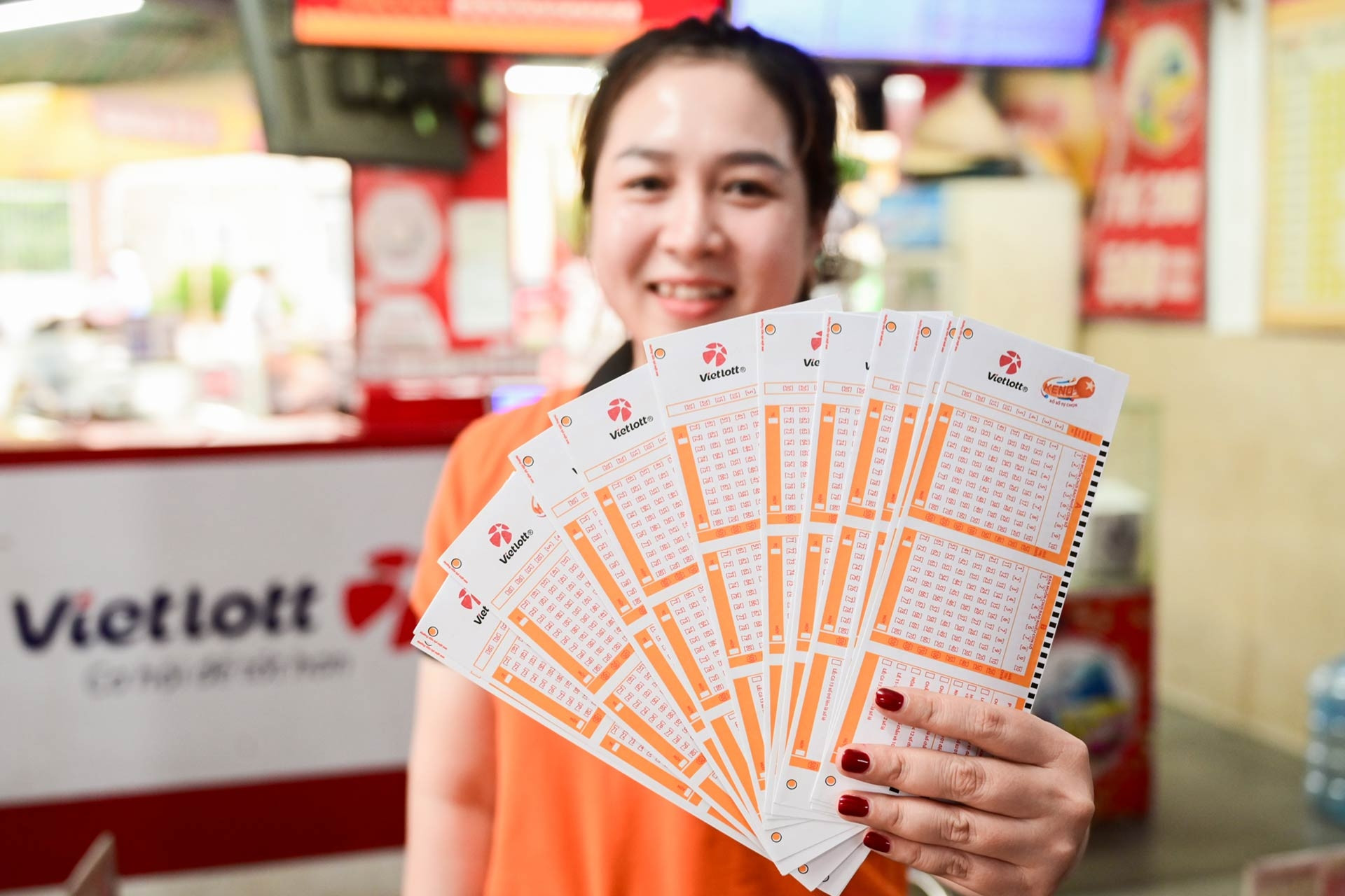 Vietlott tìm được khách hàng trúng độc đắc tiền tỷ