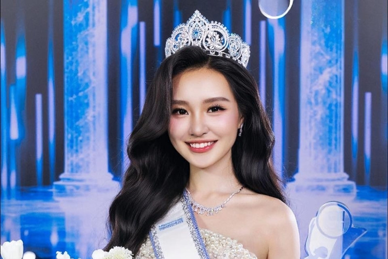 Bí mật của cô gái khóc dắt xe giữa đêm giờ là Á hậu 1 Miss World Vietnam