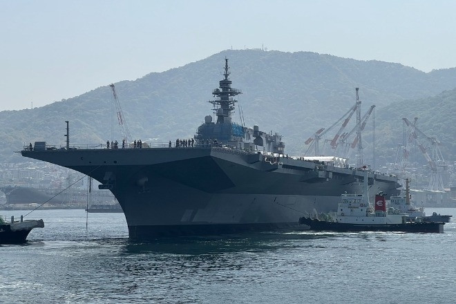 Nhật Bản hạ thủy tàu sân bay thứ 2 có khả năng mang tiêm kích F-35B