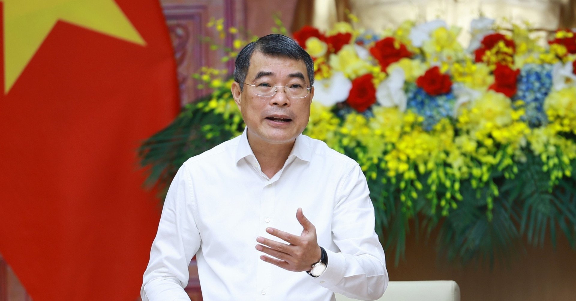 Thủ tướng Lê Minh Hưng yêu cầu tổng rà soát hệ thống pháp luật quốc gia