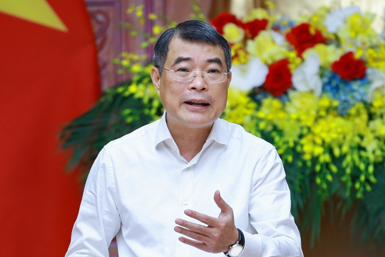 Thủ tướng Lê Minh Hưng yêu cầu tổng rà soát hệ thống pháp luật