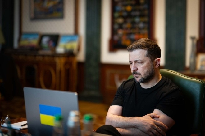  Tổng thống Ukraine chỉ trích việc nới lỏng trừng phạt với dầu Nga 