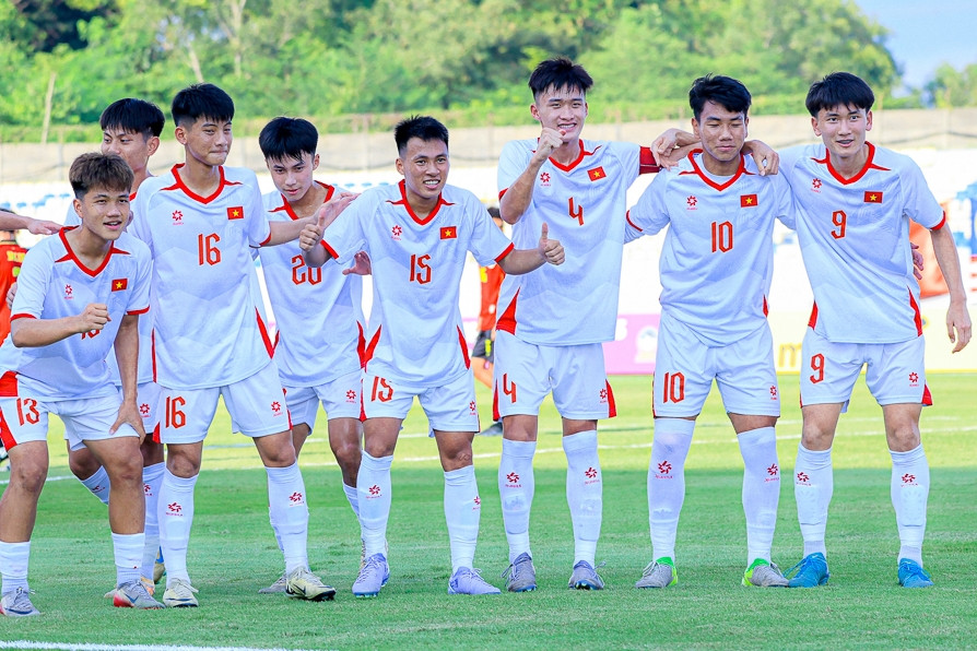 U17 Việt Nam tung chiêu đánh bại U17 Australia ở bán kết ĐNA