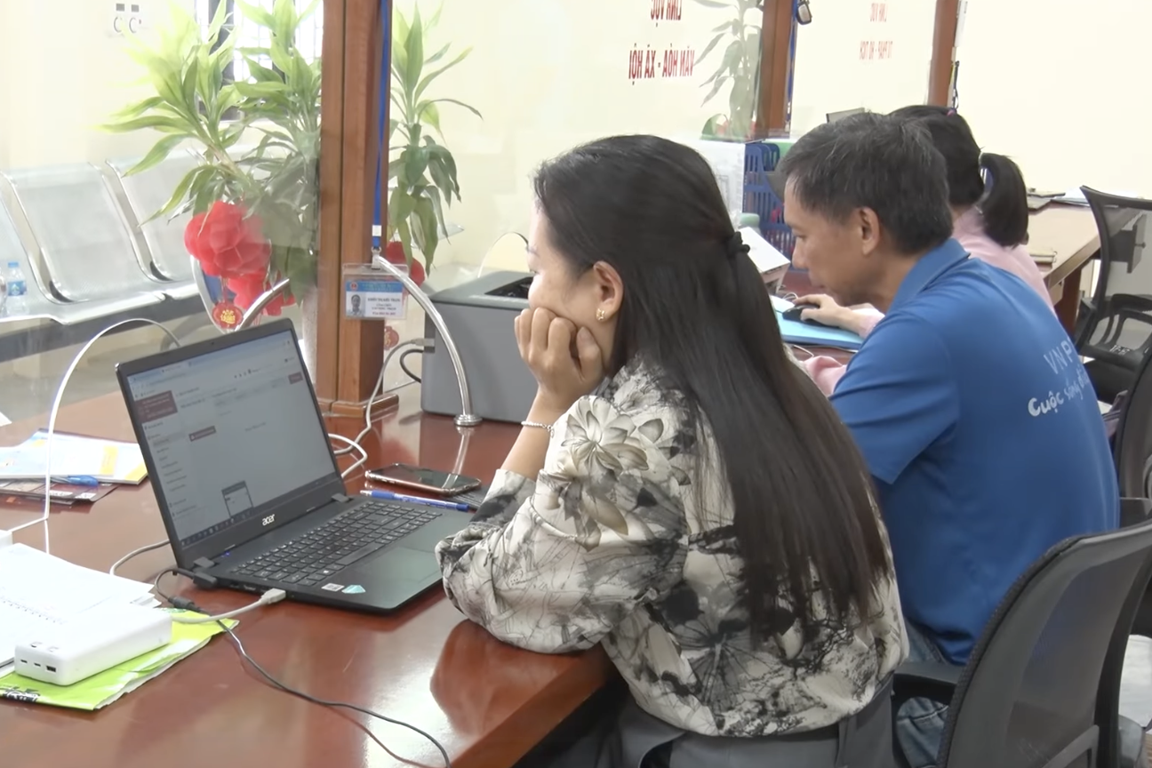 Vĩnh Yên thúc đẩy tiến trình chuyển đổi số gắn với gỉảm nghèo thông tin