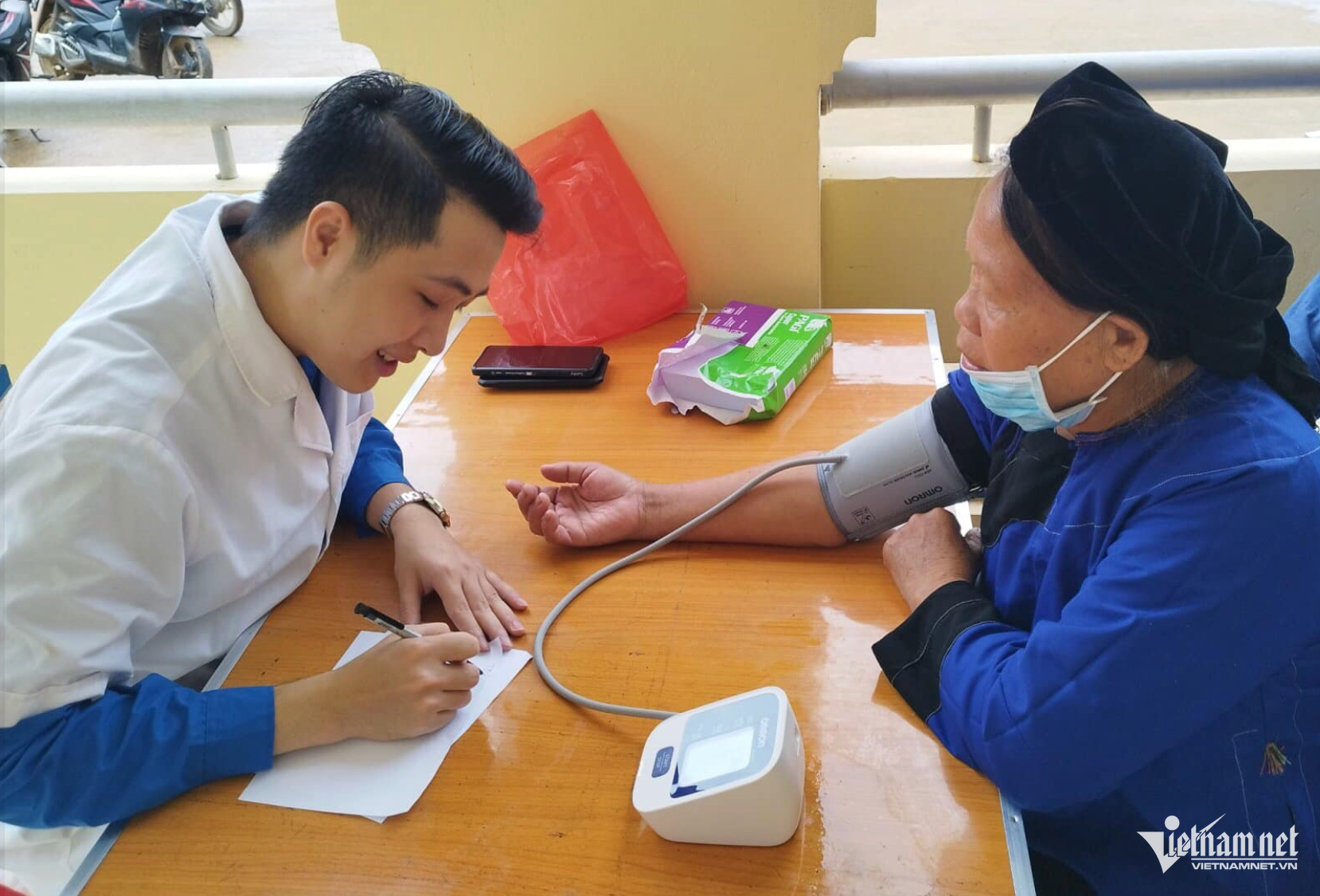 W-lang sơn y tế.png