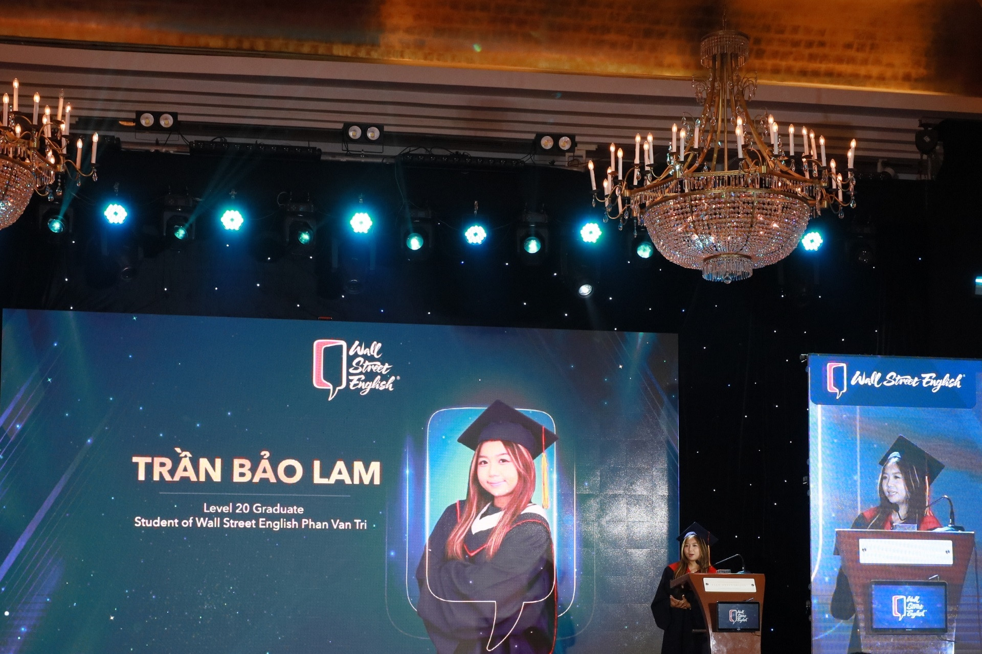 Wall Street English tổ chức lễ Graduation Ceremony quy mô lớn