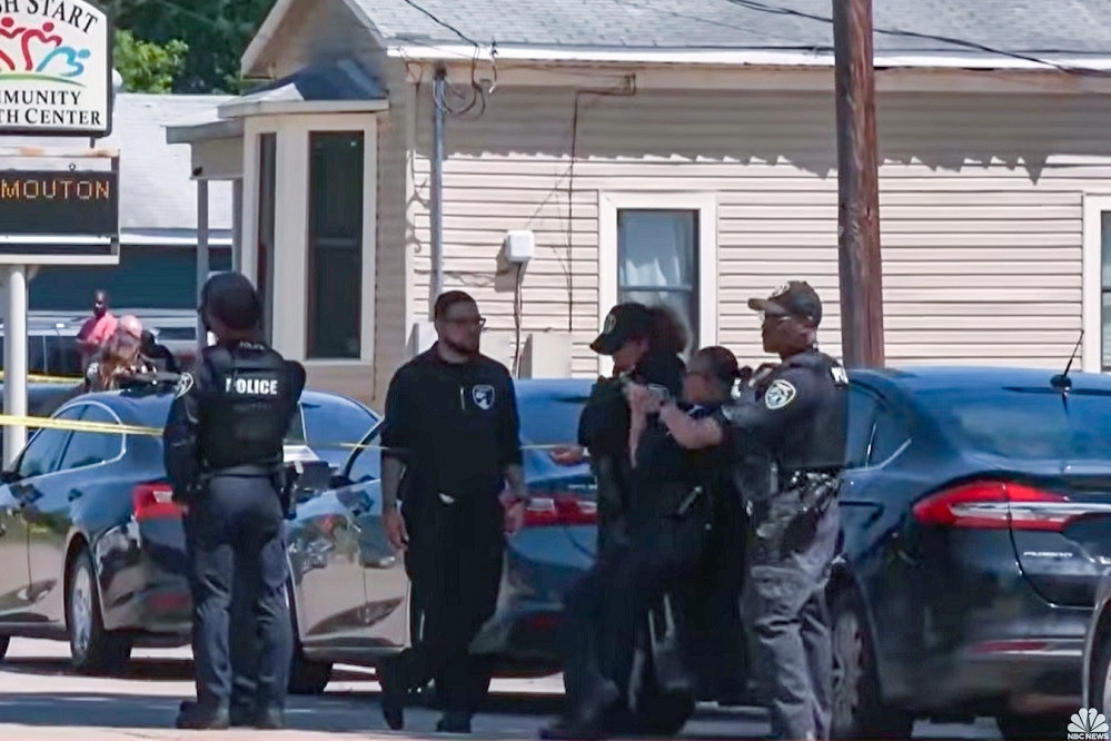 Xả súng ở Mỹ, 8 trẻ em thiệt mạng