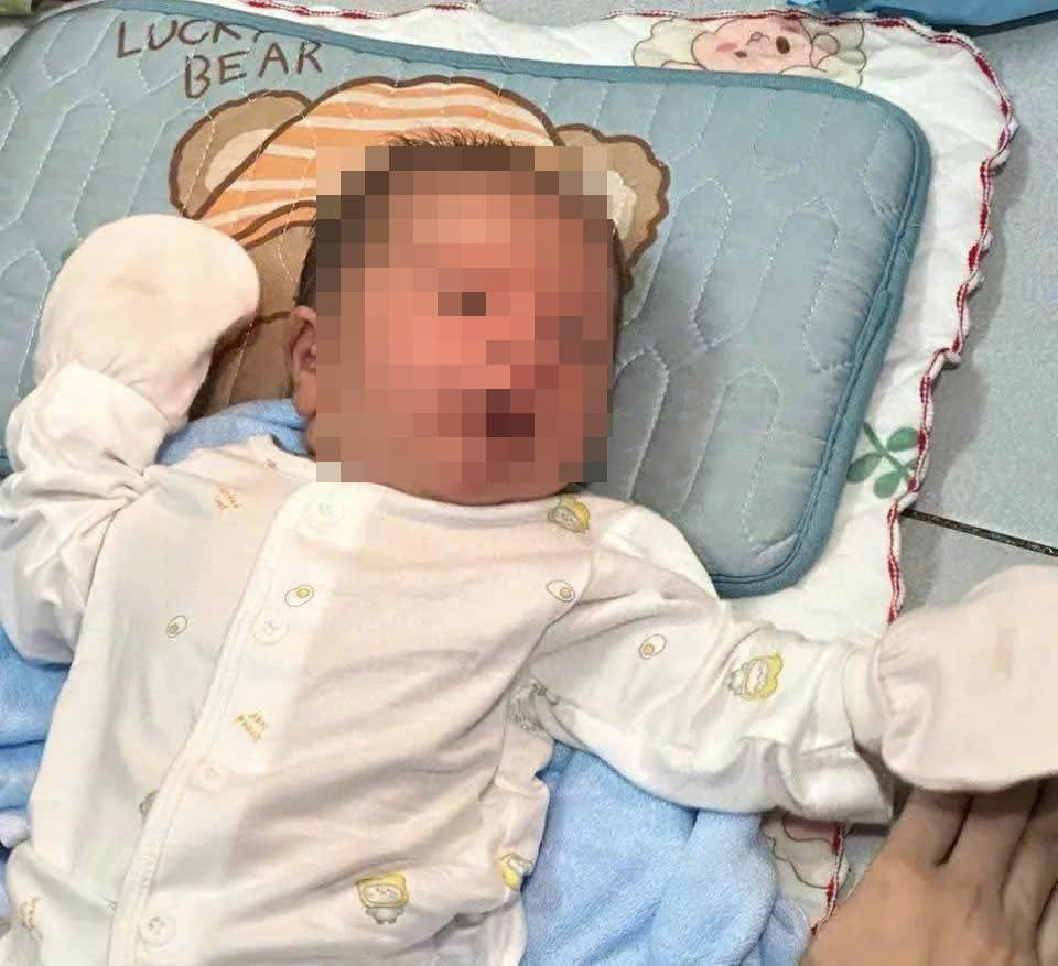 z7745511376819_597e2f0794727314378cfe5c7fe9ab61 (1).jpg