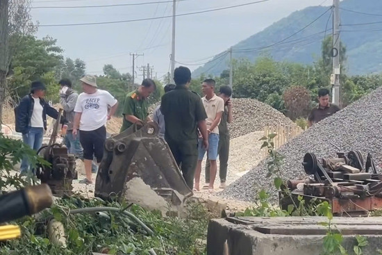 Bản tin cuối ngày 21/4: Án mạng trong đêm khiến cha tử vong, con trai nguy kịch