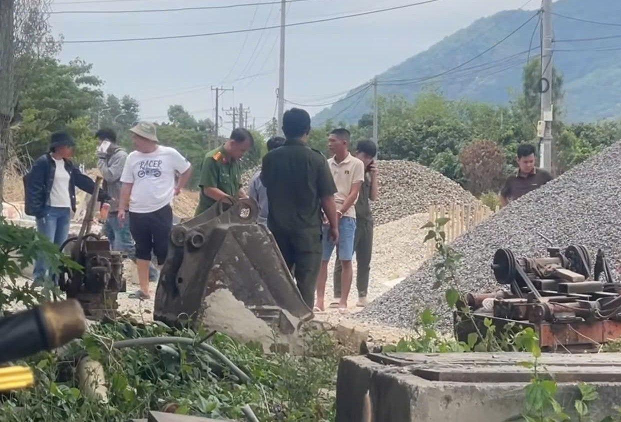 Án mạng trong đêm khiến cha tử vong, con trai nguy kịch