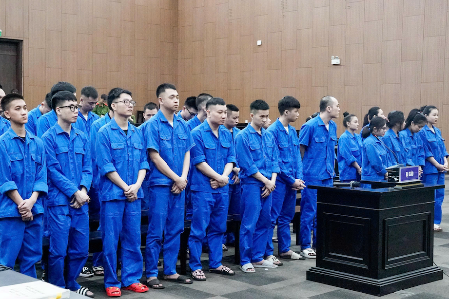 Cựu phó chủ tịch phường ở Hà Nội tổ chức ‘bay lắc’, lĩnh 7 năm tù