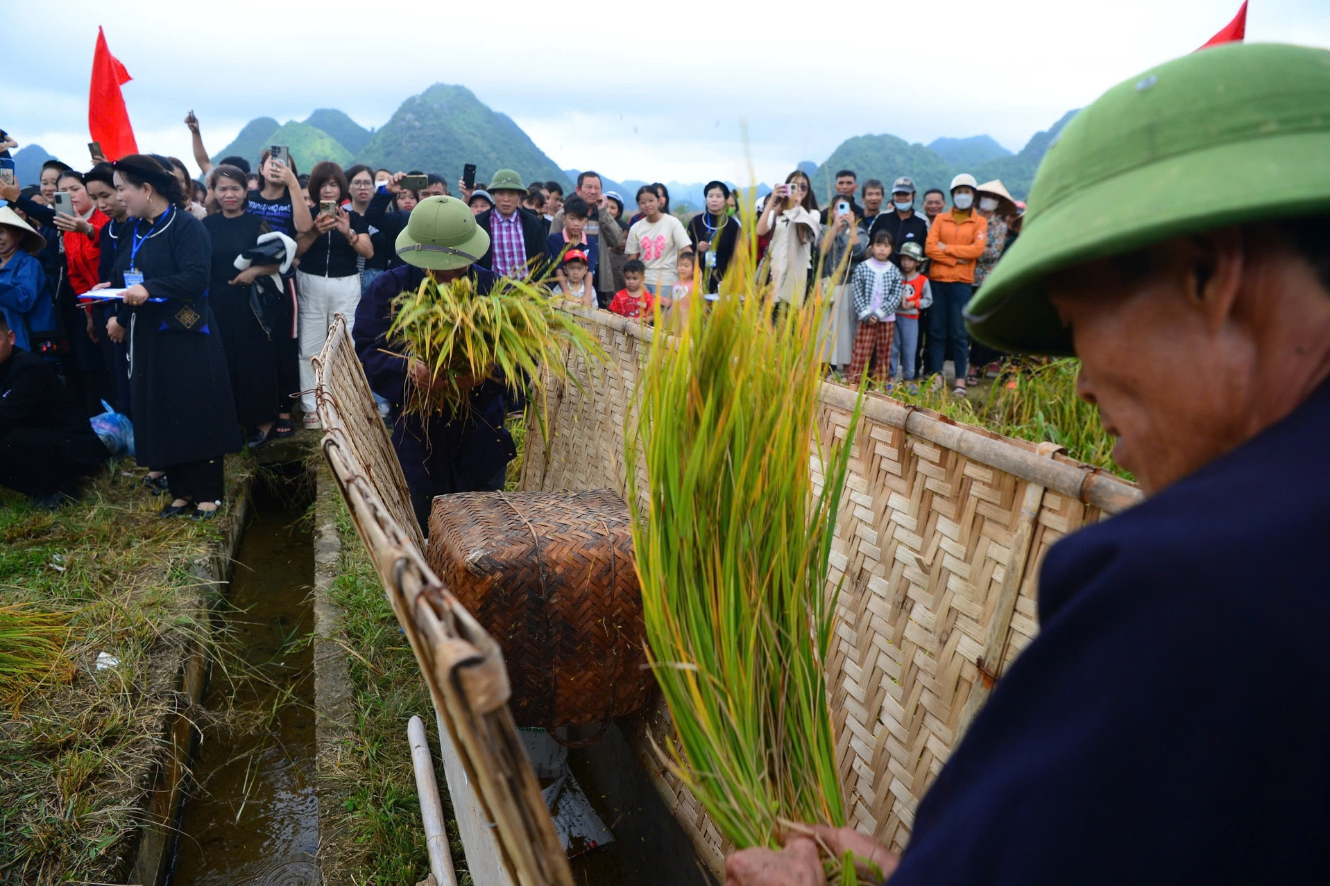 Đánh thức ‘mỏ vàng’ văn hóa vùng dân tộc thiểu số