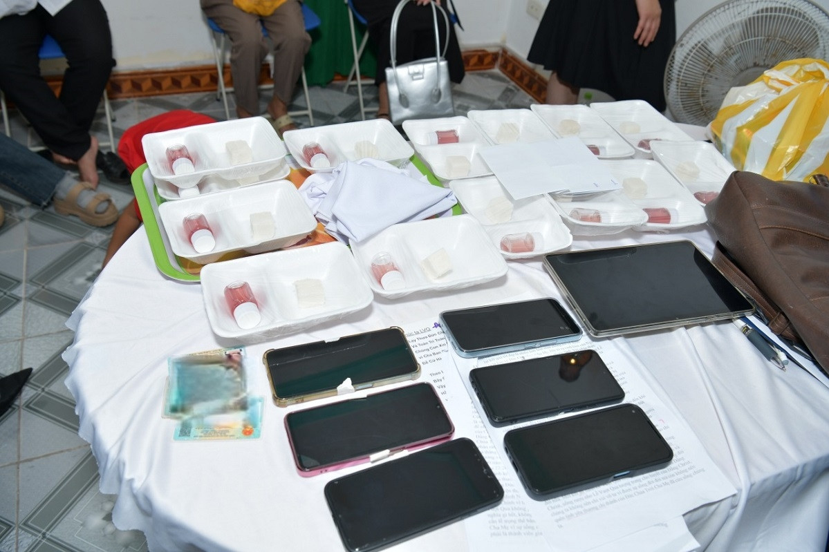  Đối tượng cầm đầu 'Hội thánh Đức Chúa Trời Mẹ' ở Quảng Trị từng làm MC sự kiện 