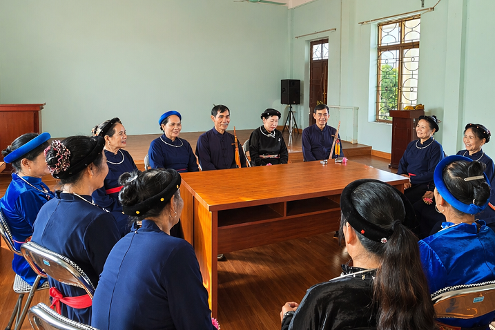 Giảm nghèo thông tin từ cơ sở: Dấu ấn “Bình dân học vụ số” ở Quảng Ninh