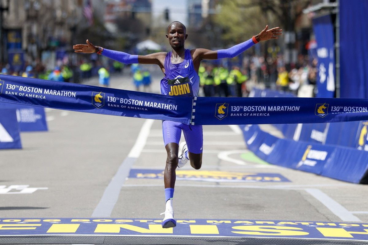 John Korir lập kỷ lục mới tại Boston Marathon lần thứ 130