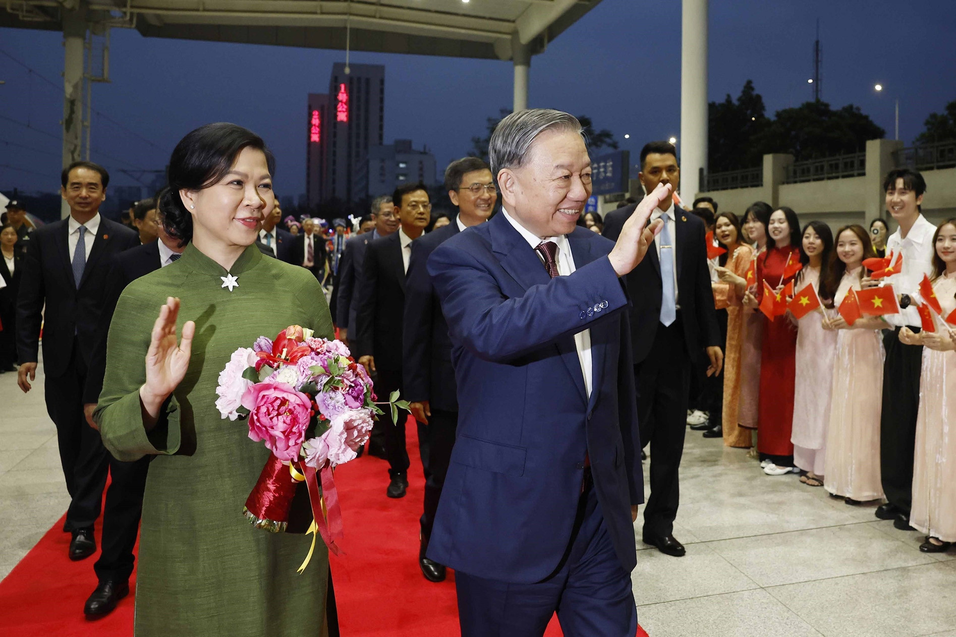 Đại sứ Trung Quốc: 'Ba đầu tiên' trong chuyến thăm của Tổng Bí thư, Chủ tịch nước Tô Lâm