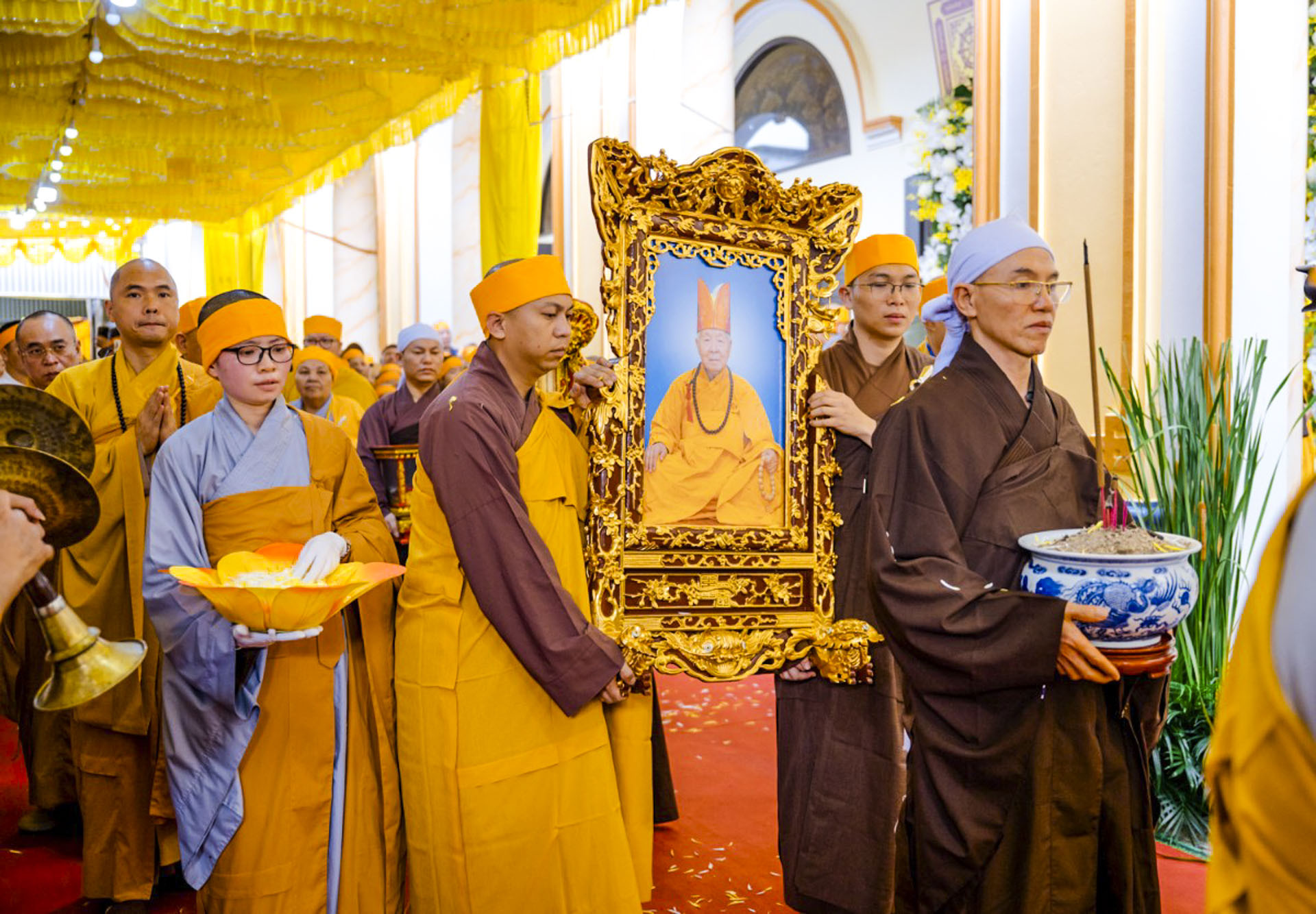 Lễ tang trưởng lão thích thanh dục_34.JPG