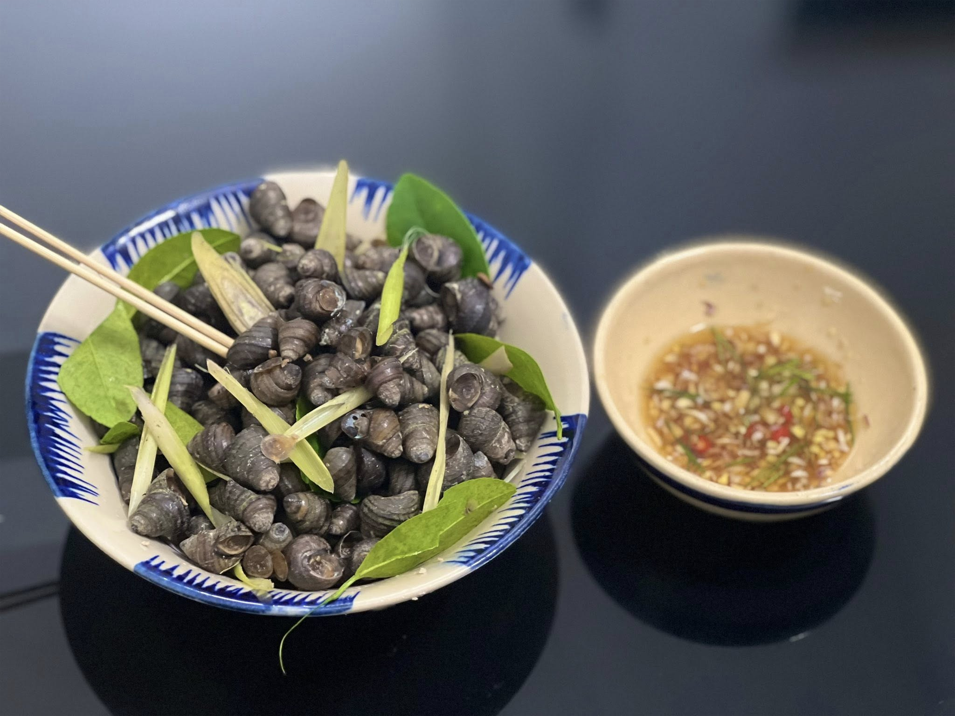 ốc luộc   thiều hạnh linh.png