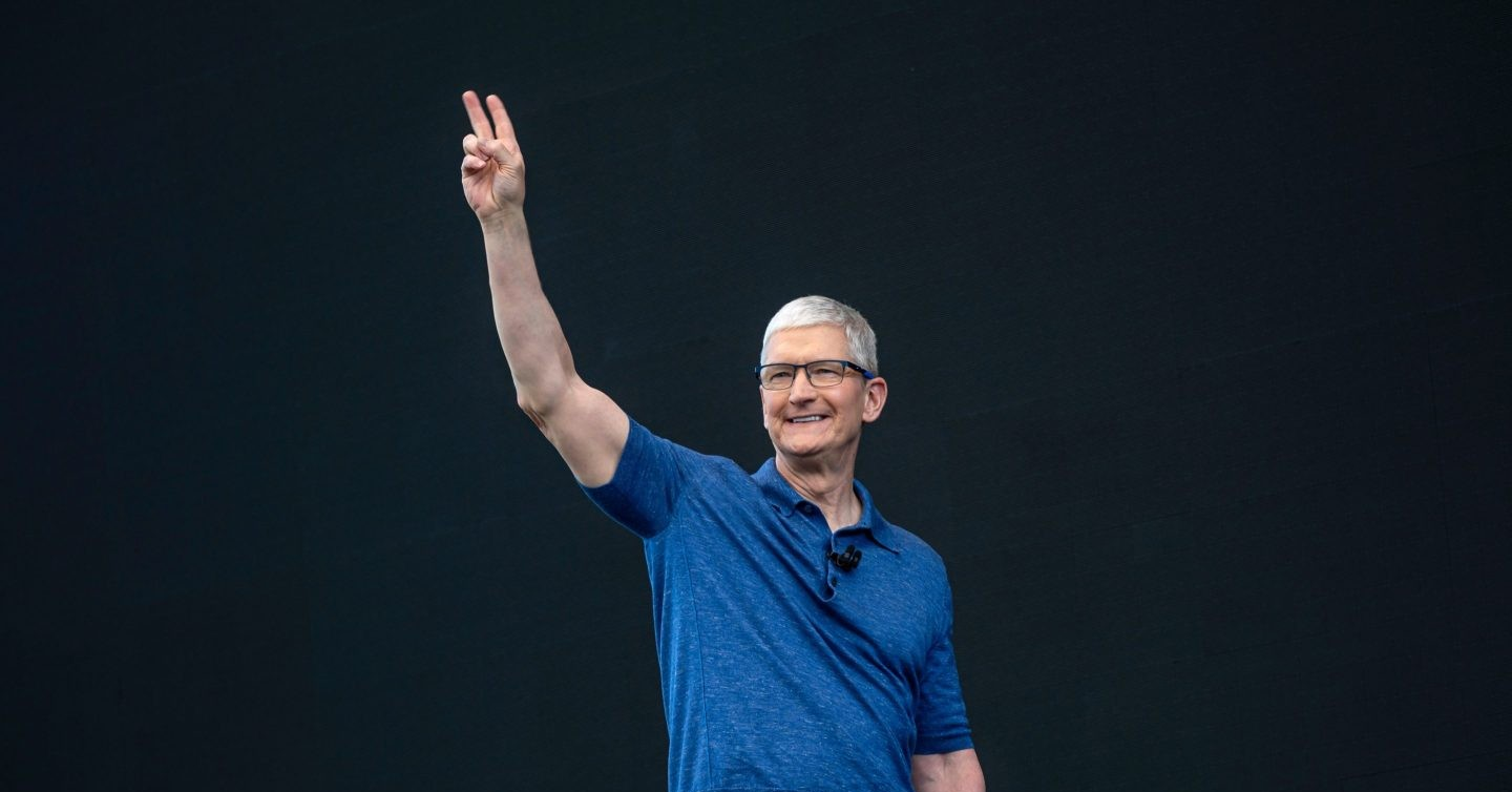 Tim Cook viết ‘tâm thư’ cho nhân viên và người dùng Apple