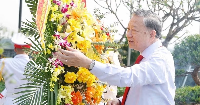 Tổng Bí thư Tô Lâm dâng hương kỷ niệm 120 năm ngày sinh Tổng Bí thư Hà Huy Tập