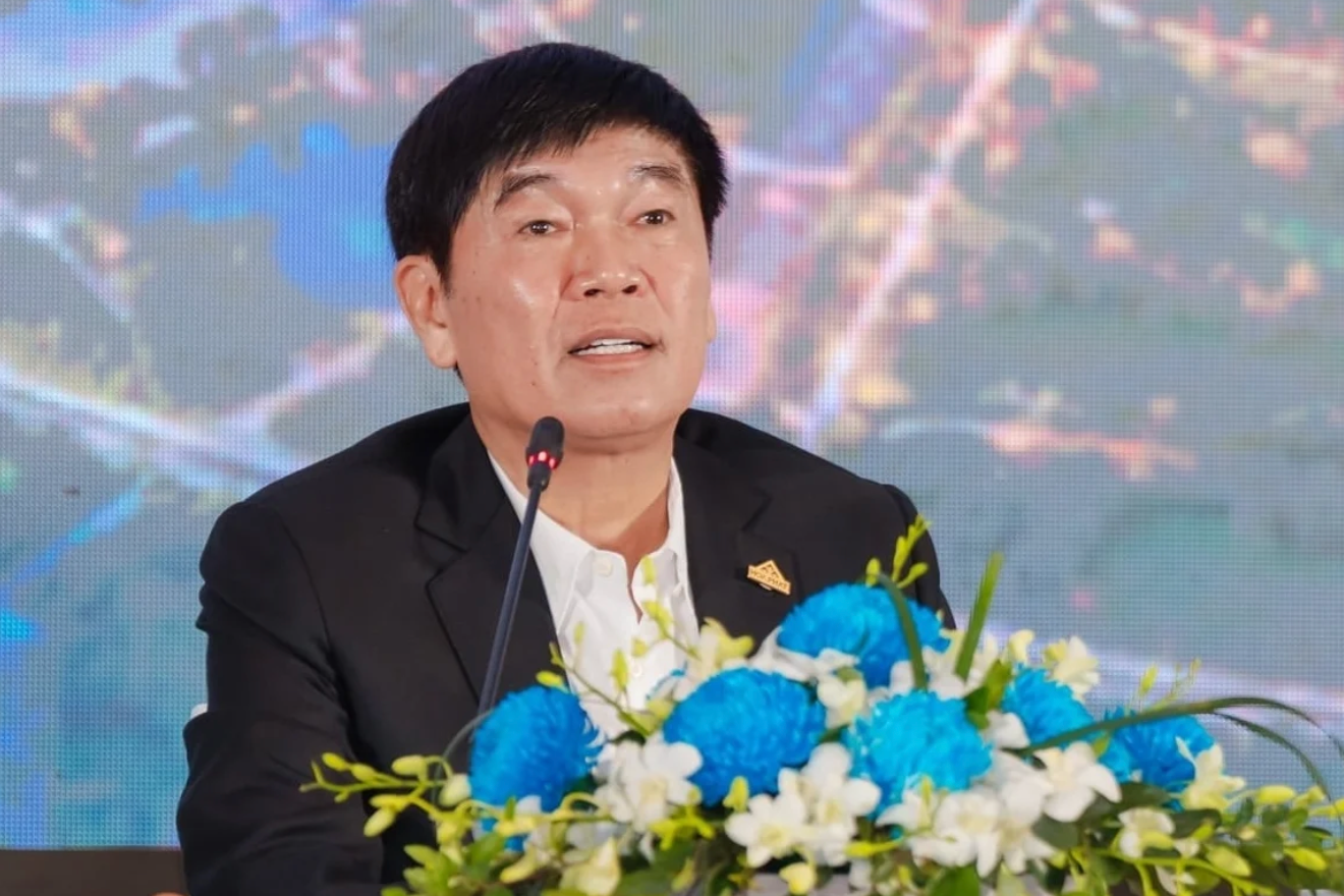 ‘Vua thép’ tự tin về thép ray đường sắt, kỳ vọng trục đại lộ ven sông Hồng