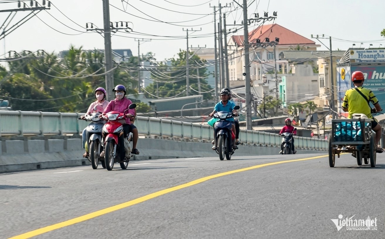 W-Anh bai Dong Thap tuyen truyen ATGT.jpeg