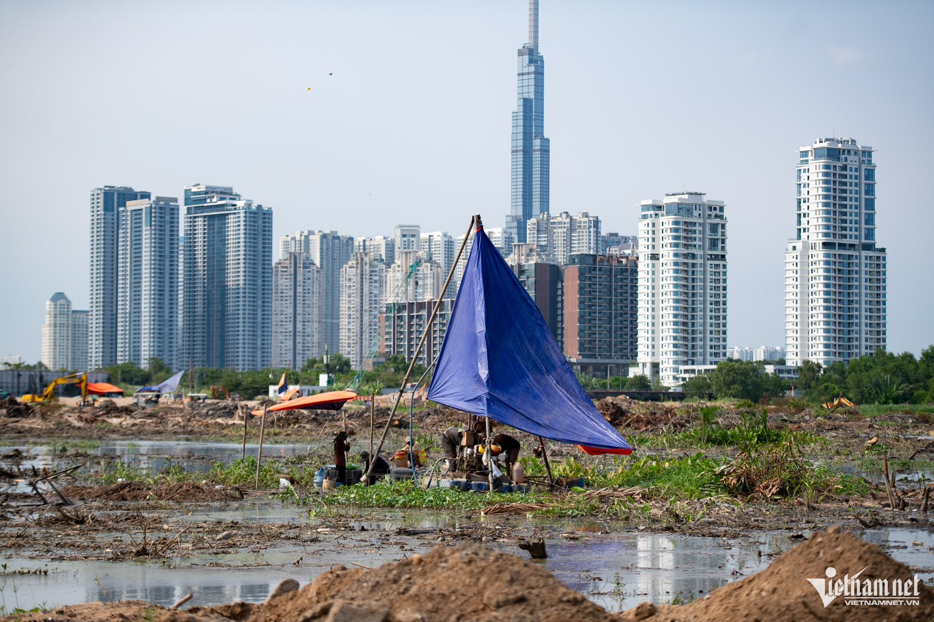 W-thủ thiêm TPHCM Nguyễn Huế 4.jpg