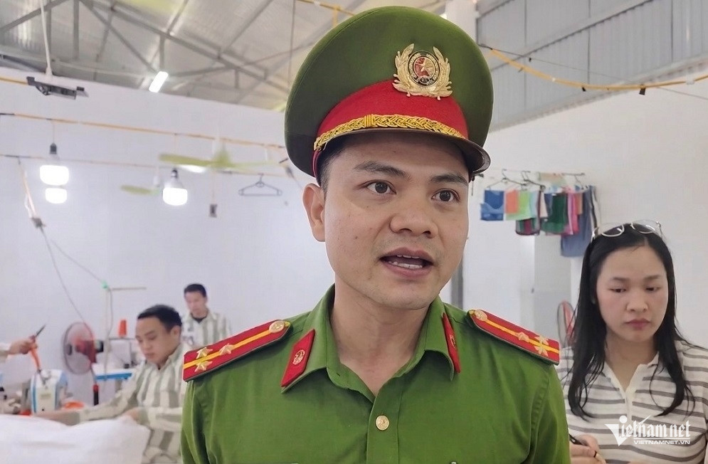 W-Thuong uy Hoang Hong Hai.jpg