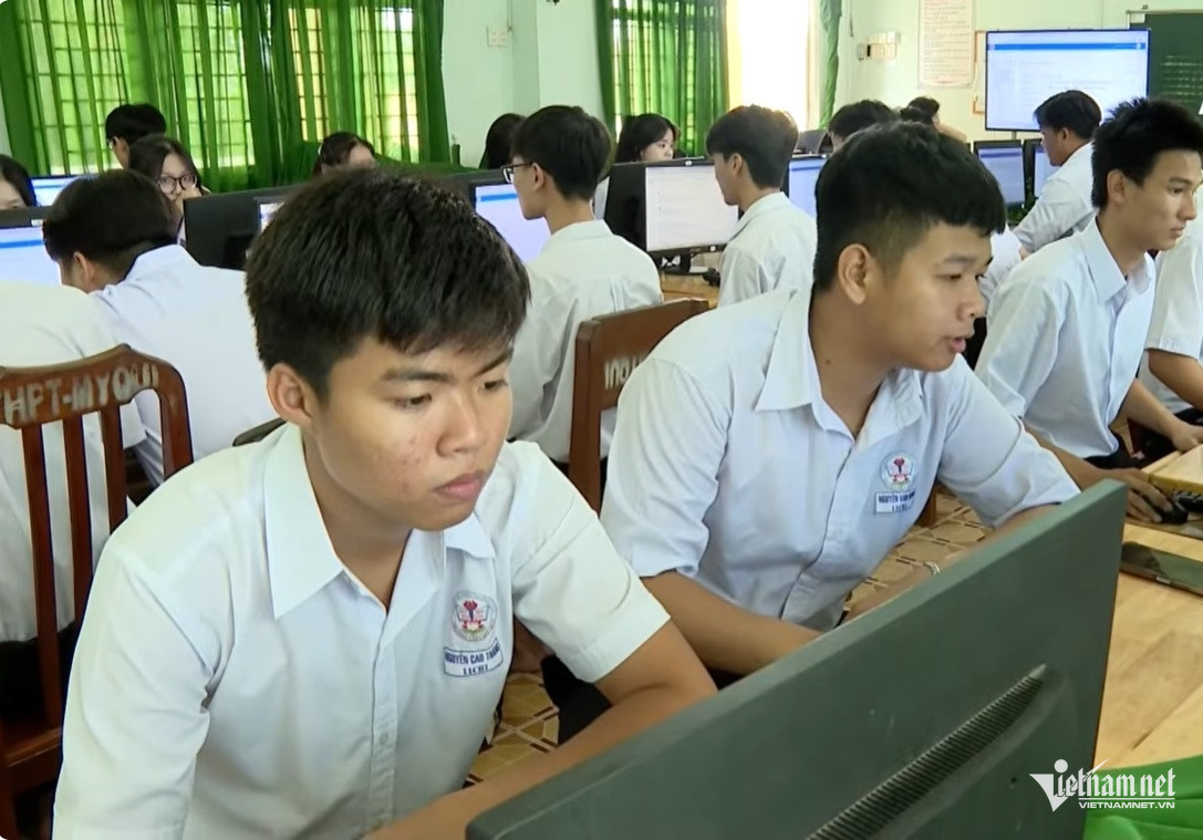 W-Xa hoi hoc tap.jpg